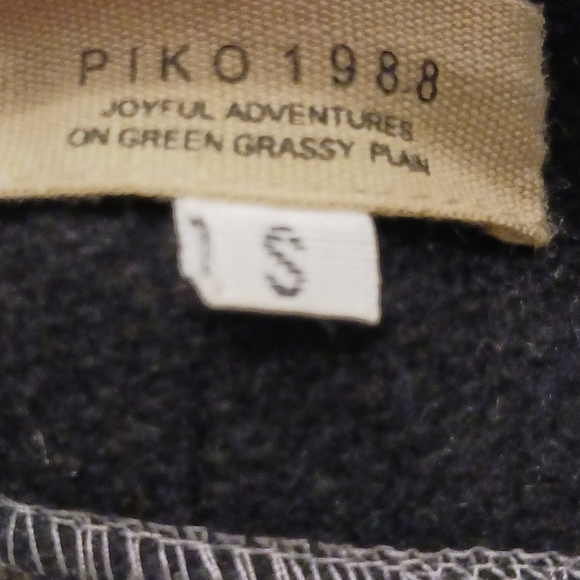 Top - Picture 6 of 9